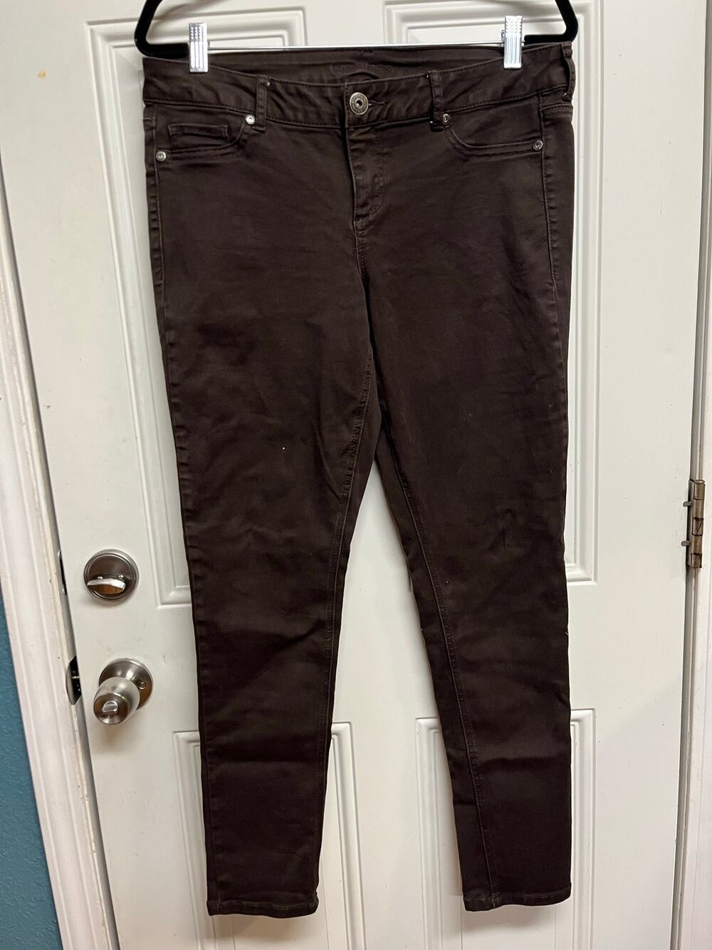 Maurices Brown Jeggings size L – R